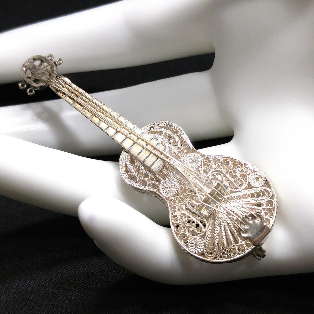 Vintage Silver Filigree Guitar or Violin Brooch, Cannetille Wire Work, 1940s